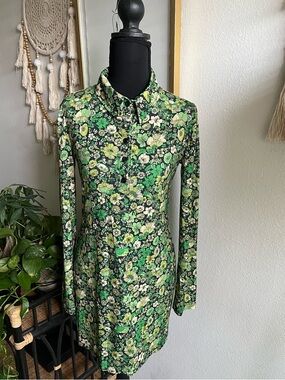 Zara Women Green Floral Stretch Mini Dress